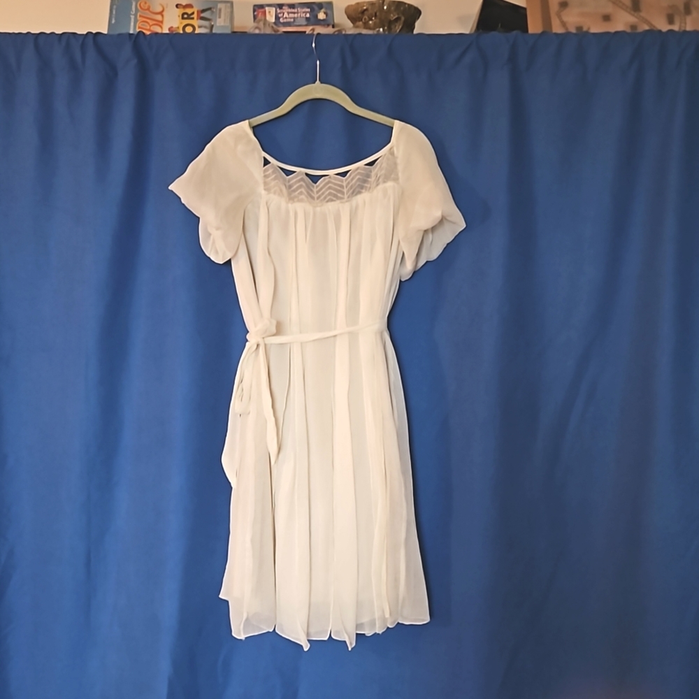 Ivory crepe dress, size M (worn once)